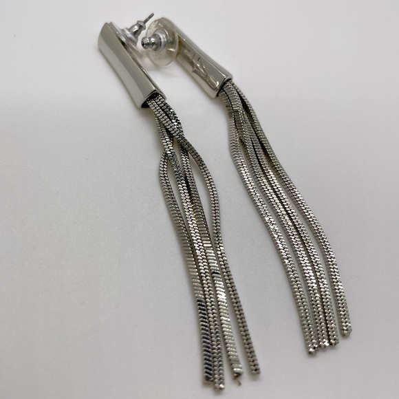 Vince Camuto Silver Chain Earings - BRAND NEW and never worn - Picture 4 of 5